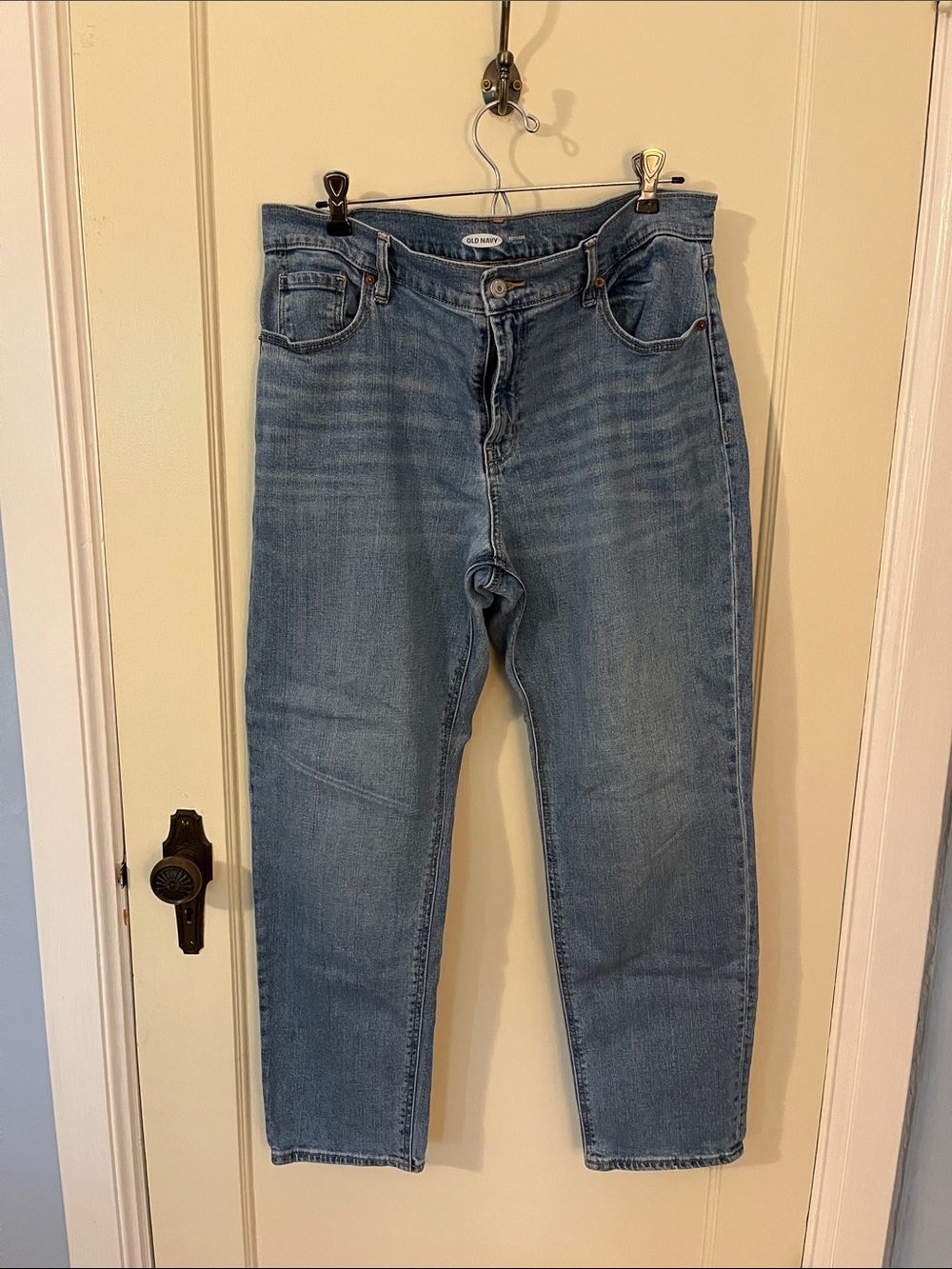 Women’s Old Navy boyfriend mid rise jeans EUC size 12